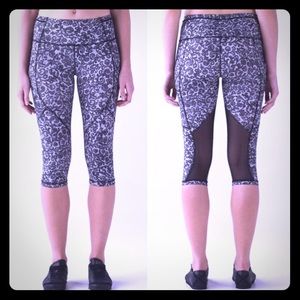 Lululemon Outrun 17” crop